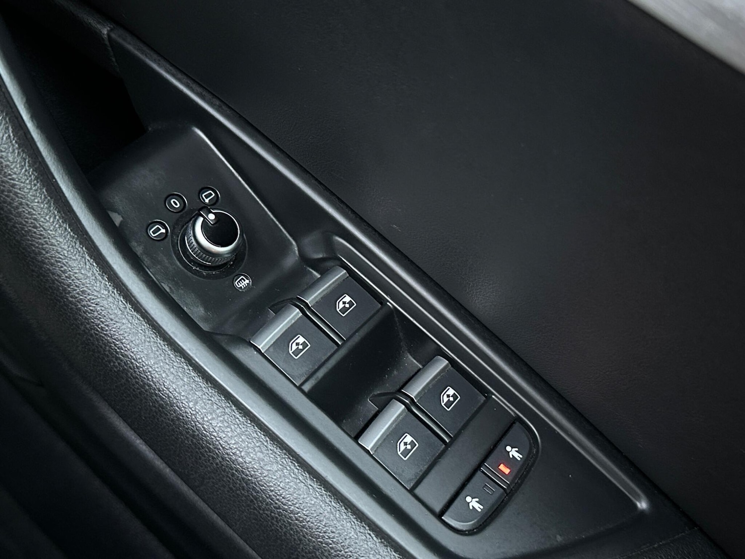 Used Audi A4 Avant 2016 for sale - 76251210: Photo 37