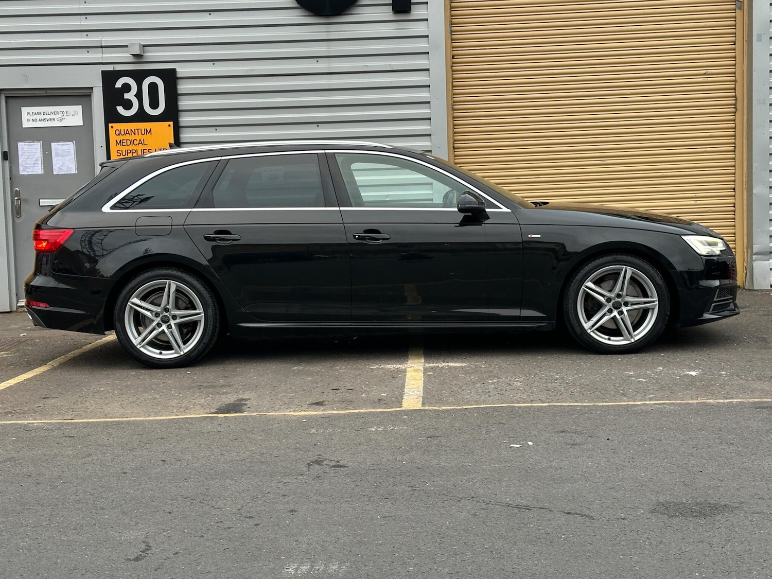 Used Audi A4 2016 for sale - 76984896: Photo 13