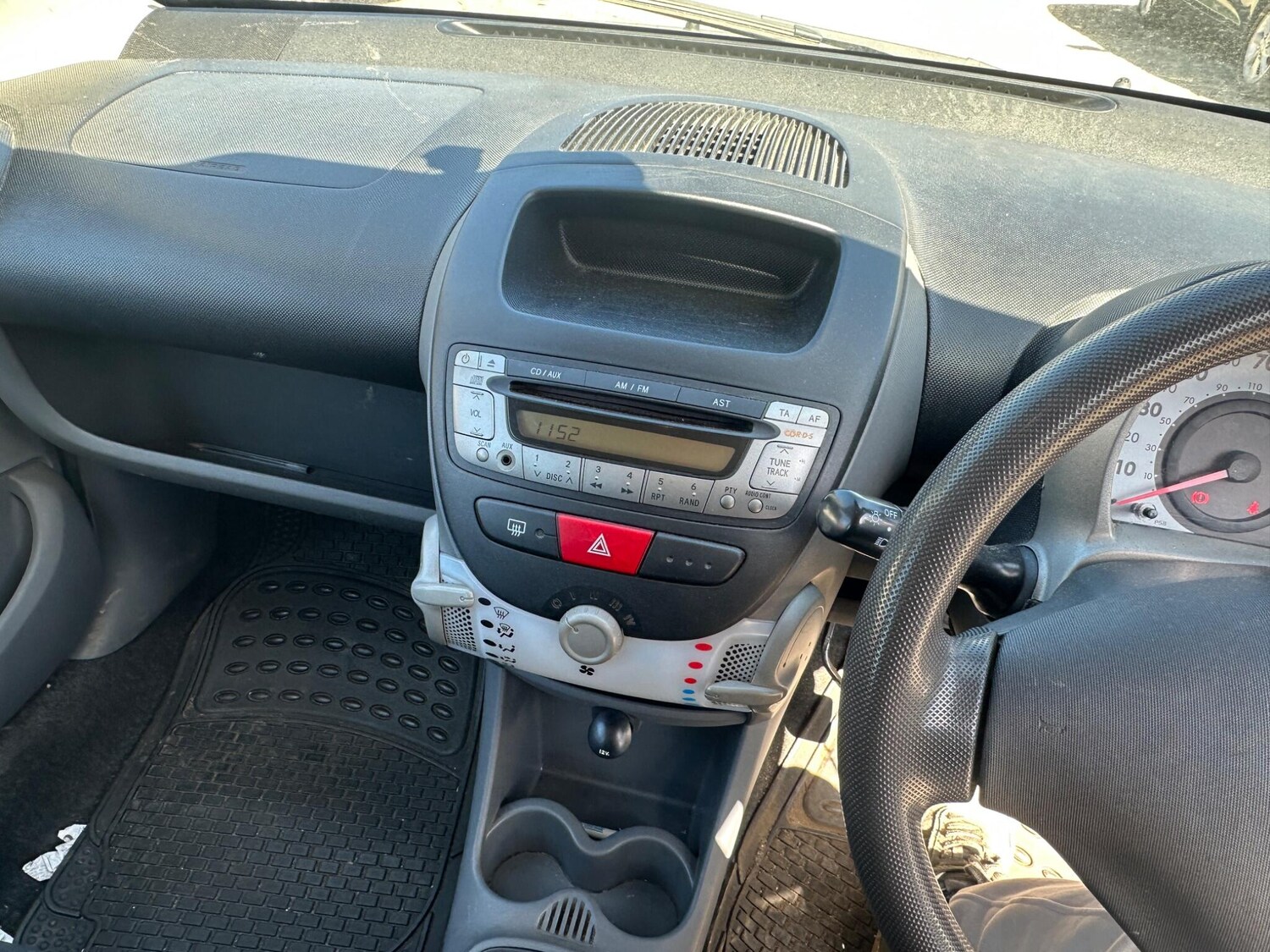 Used Peugeot 107 for sale - 78219993: Photo 8