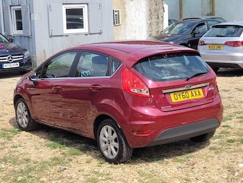 Used Ford Fiesta 2010 for sale - 75237838: Photo