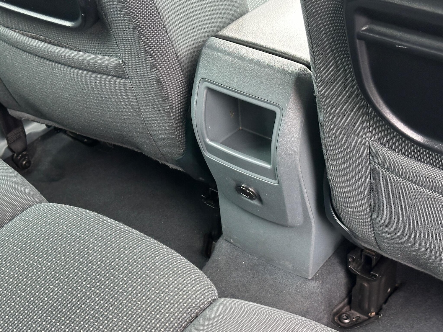 Used Ford C-Max 2014 for sale - 76984895: Photo 42