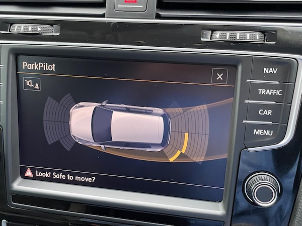 Used Volkswagen Golf 2015 for sale - 76201411: Photo 25