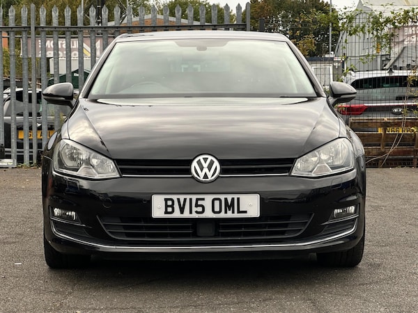 Used Volkswagen Golf 2015 for sale - 76201411: Photo 2