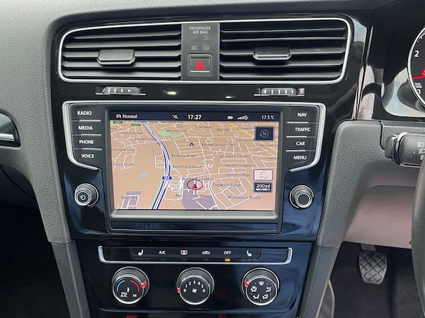 Used Volkswagen Golf 2015 for sale - 76201411: Photo 40
