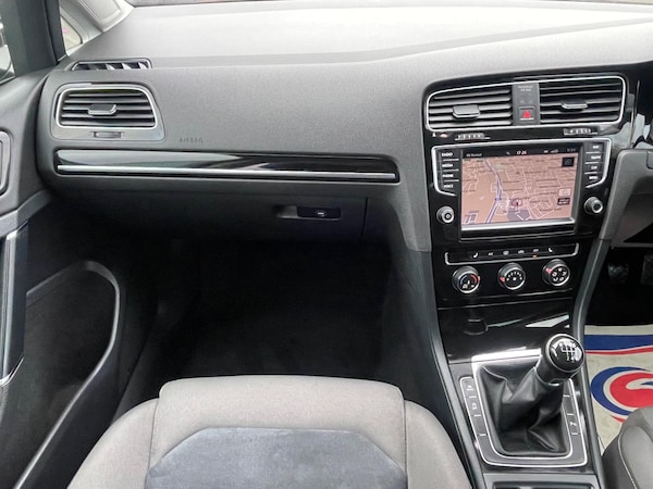 Used Volkswagen Golf 2015 for sale - 76201411: Photo 43