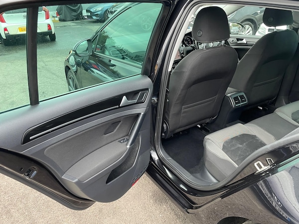 Used Volkswagen Golf 2015 for sale - 76201411: Photo 49