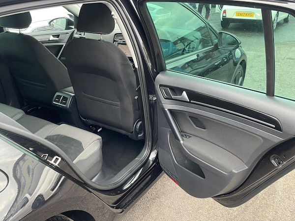 Used Volkswagen Golf 2015 for sale - 76201411: Photo 59
