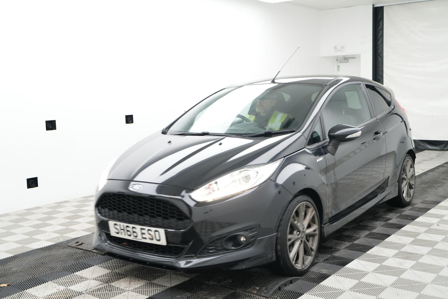 Used Ford Fiesta 2016 for sale - 76759714: Photo 2