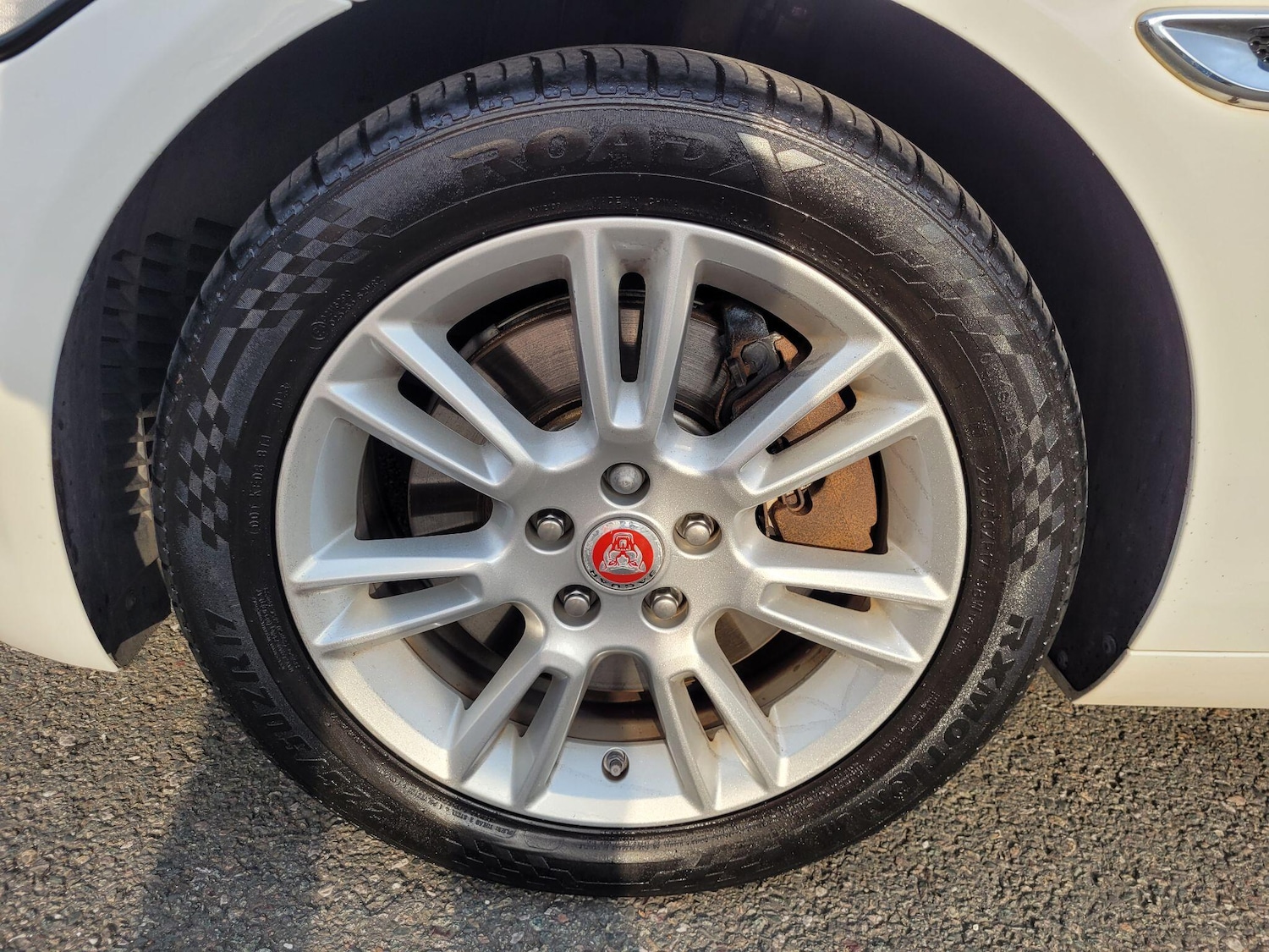 Used Jaguar XE 2015 for sale - 76377653: Photo 15