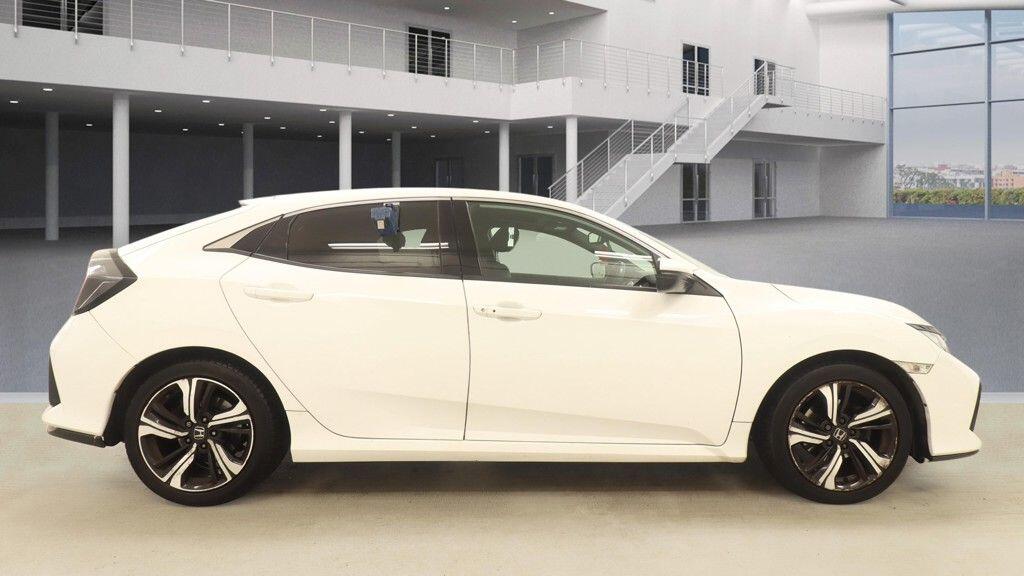 Used Honda Civic 2017 for sale - 78019700: Photo 5