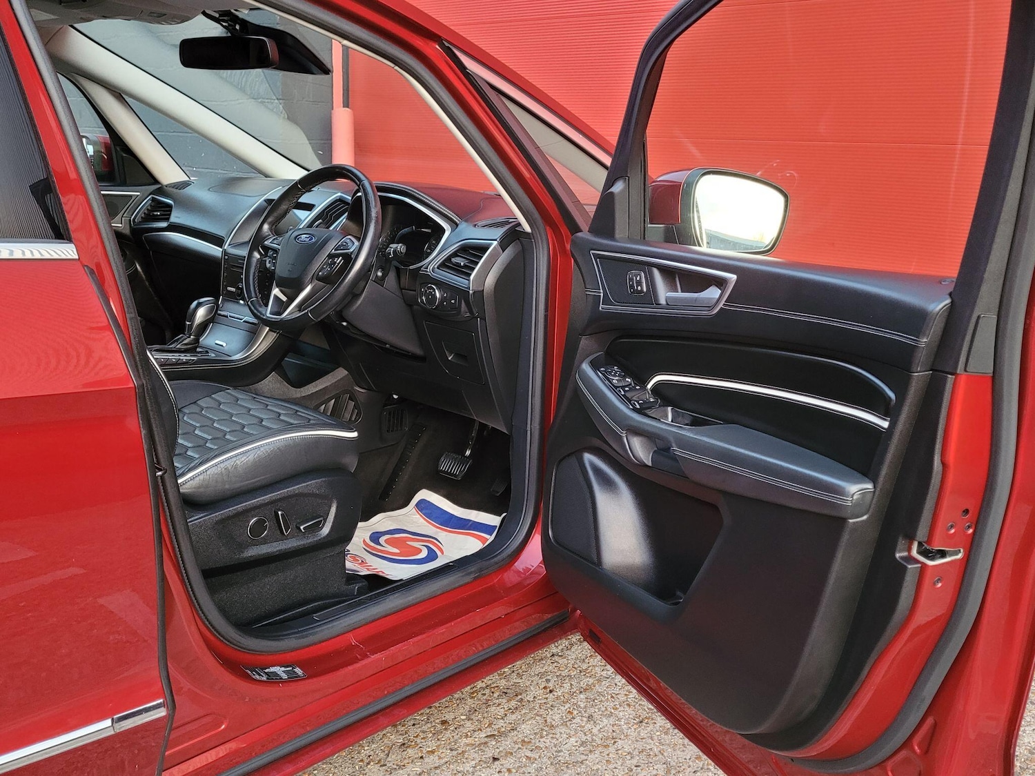 Used Ford S-Max 2017 for sale - 76984891: Photo 11