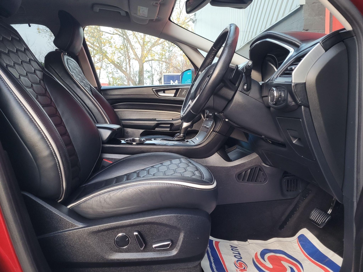 Used Ford S-Max 2017 for sale - 76984891: Photo 16