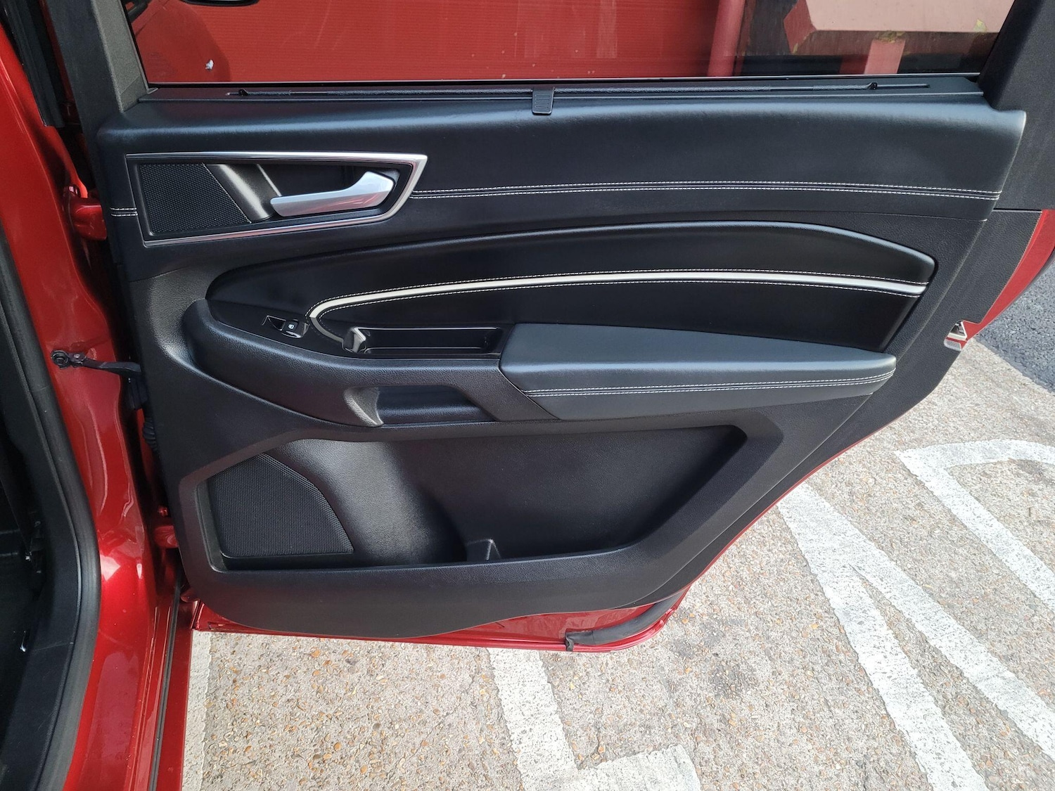 Used Ford S-Max 2017 for sale - 76984891: Photo 18