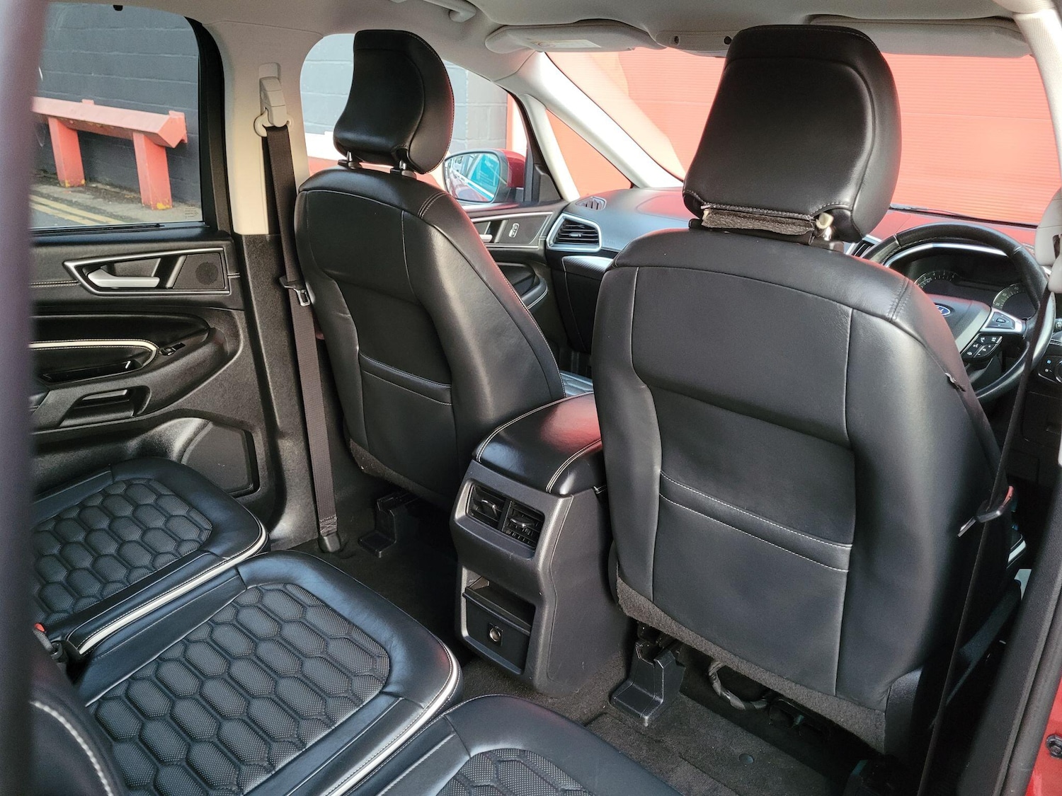 Used Ford S-Max 2017 for sale - 76984891: Photo 19