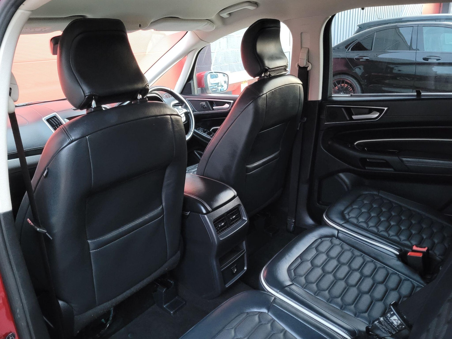 Used Ford S-Max 2017 for sale - 76984891: Photo 26