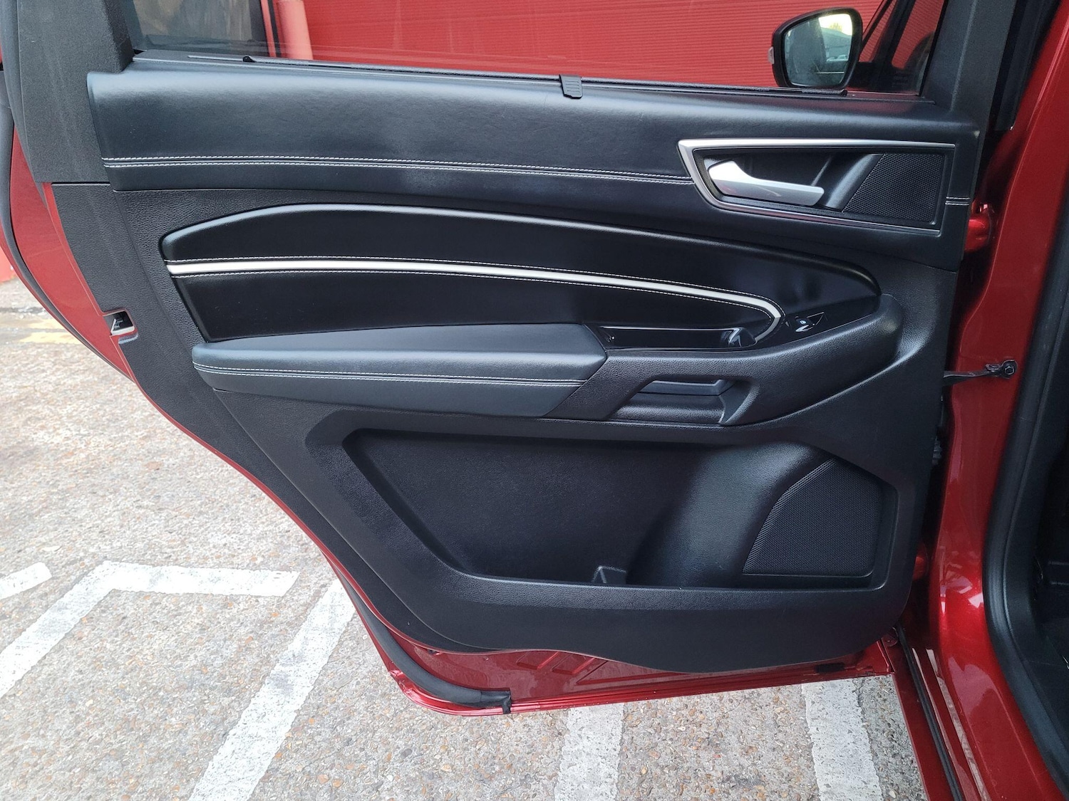 Used Ford S-Max 2017 for sale - 76984891: Photo 29