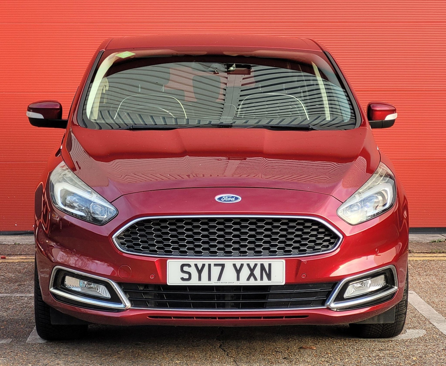 Used Ford S-Max 2017 for sale - 76984891: Photo 3