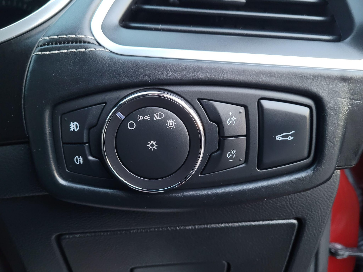 Used Ford S-Max 2017 for sale - 76984891: Photo 39