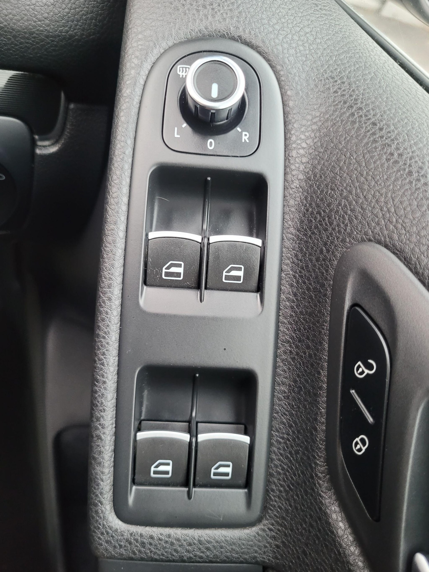 Used Volkswagen Golf 2012 for sale - 74934978: Photo 26