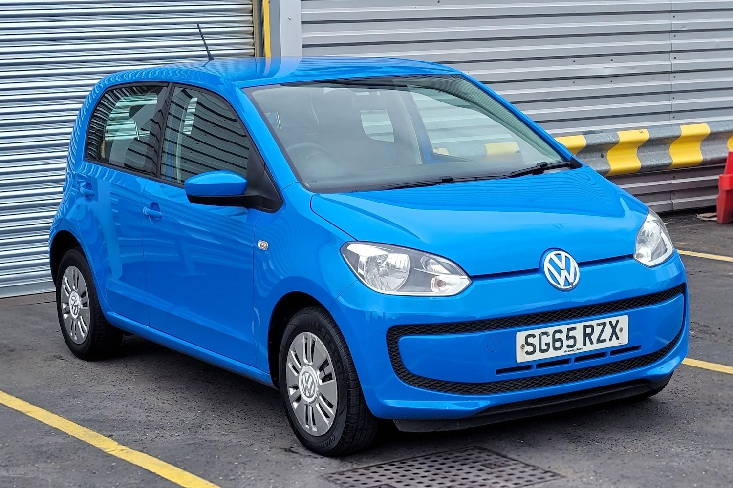 Used Volkswagen up! 2015 for sale - 76831815: Photo 4