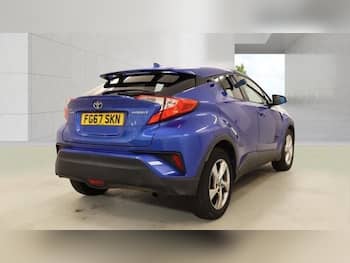 Used Toyota C-HR 2017 for sale - 79657750: Photo