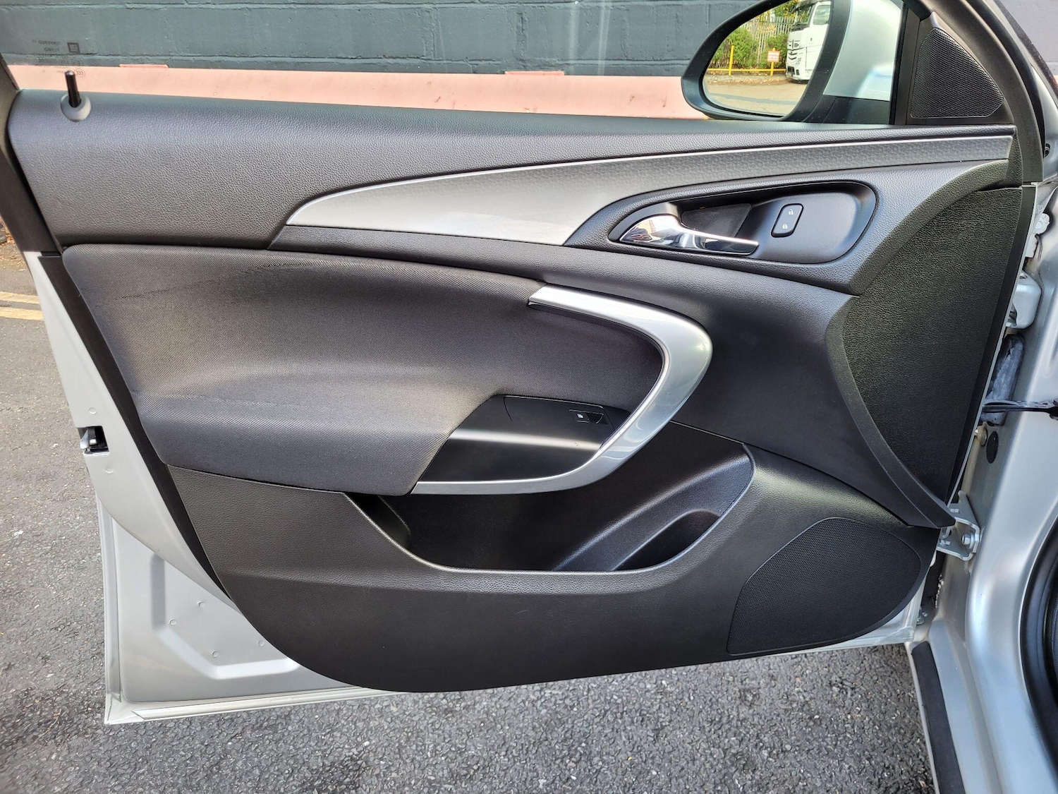 Used Vauxhall Insignia 2017 for sale - 76408676: Photo 26