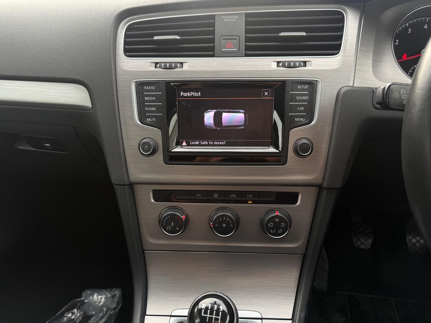 Used Volkswagen Golf 2015 for sale - 76457524: Photo 23