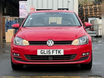 Used Volkswagen Golf 2015 for sale - 76457524: Photo