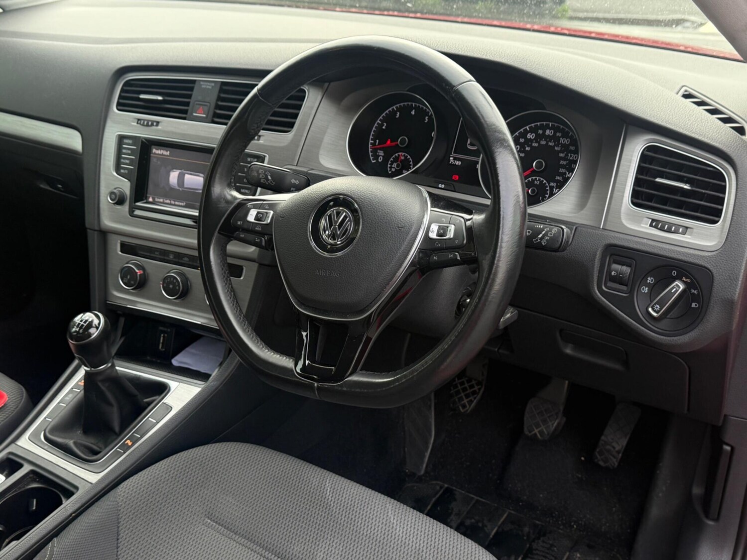 Used Volkswagen Golf 2015 for sale - 76457524: Photo 9