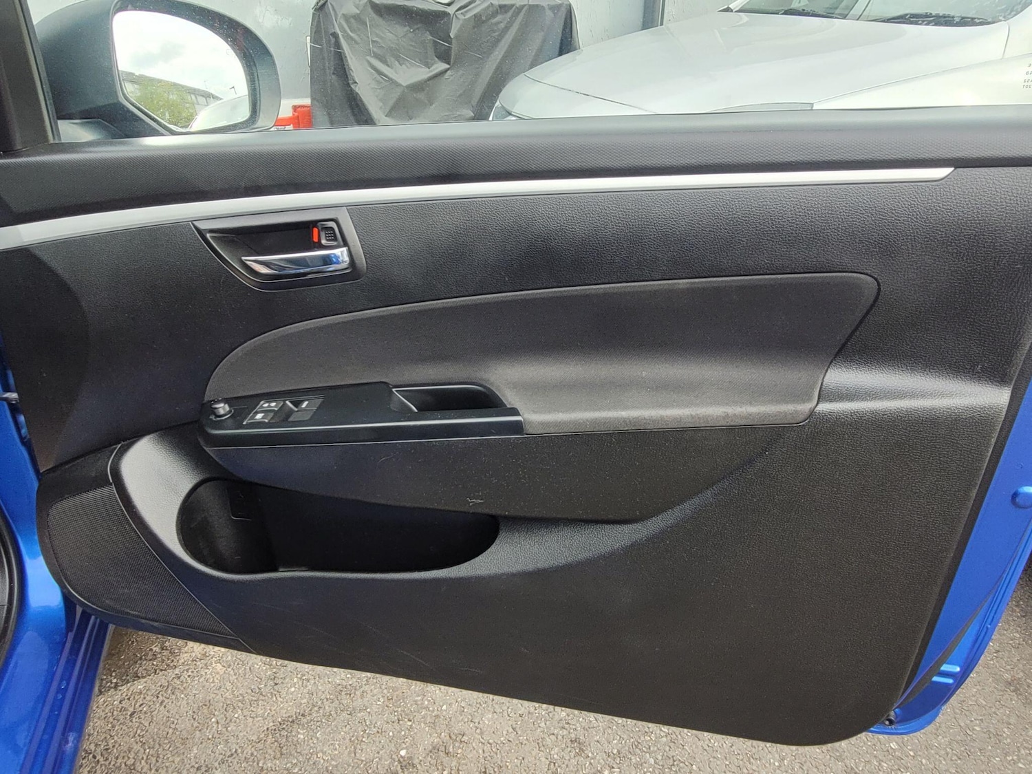 Used Suzuki Swift 2016 for sale - 76831832: Photo 47