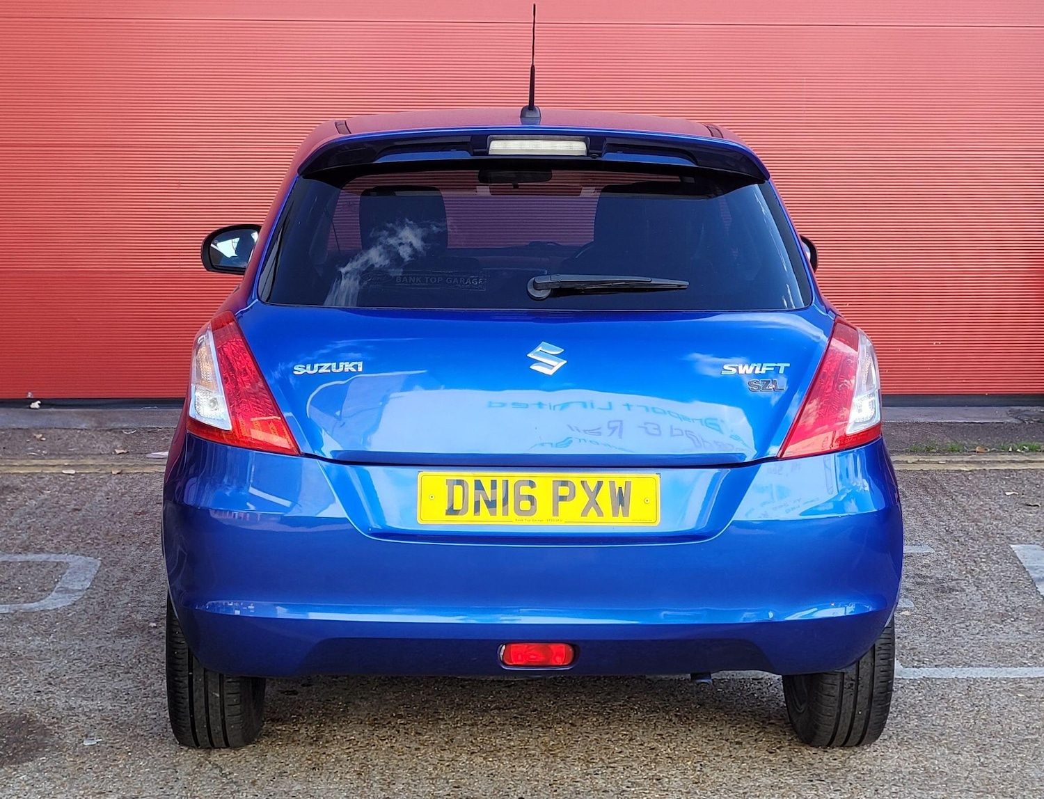 Used Suzuki Swift 2016 for sale - 76831832: Photo 8