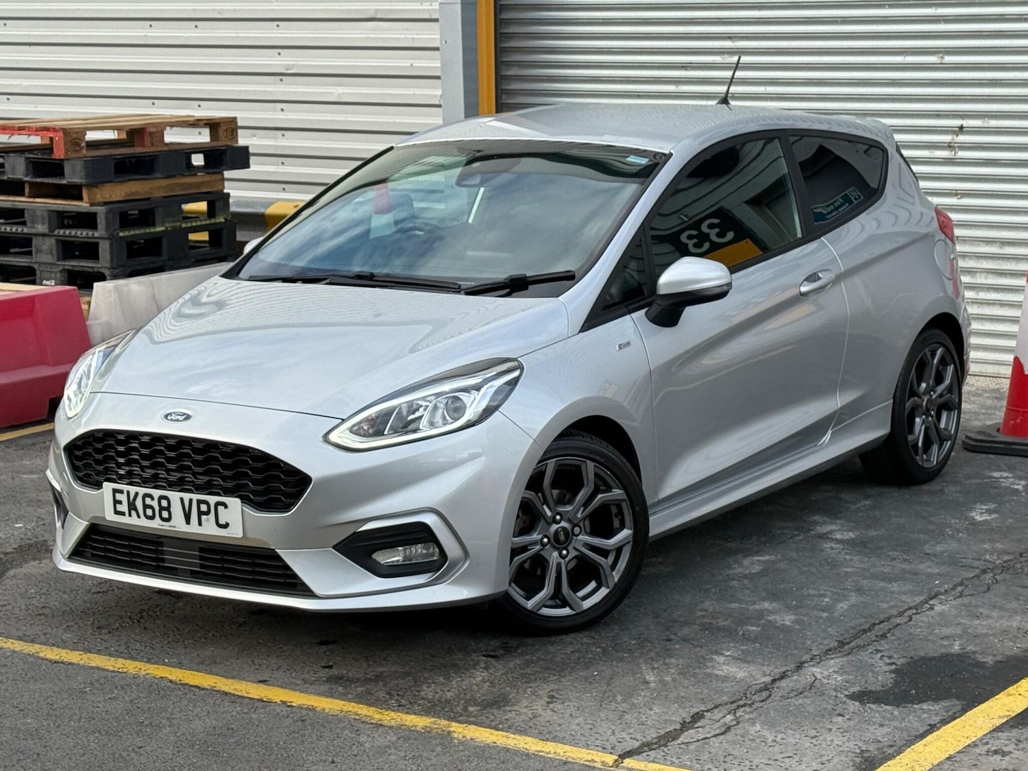 Used Ford Fiesta 2018 for sale - 76199908: Photo 3