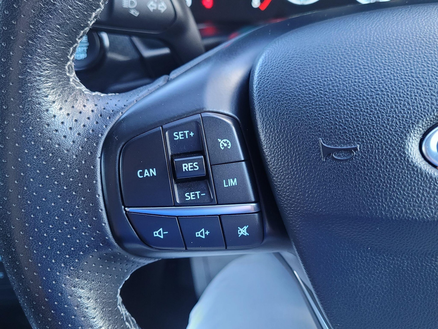 Used Ford Fiesta 2018 for sale - 76199908: Photo 33