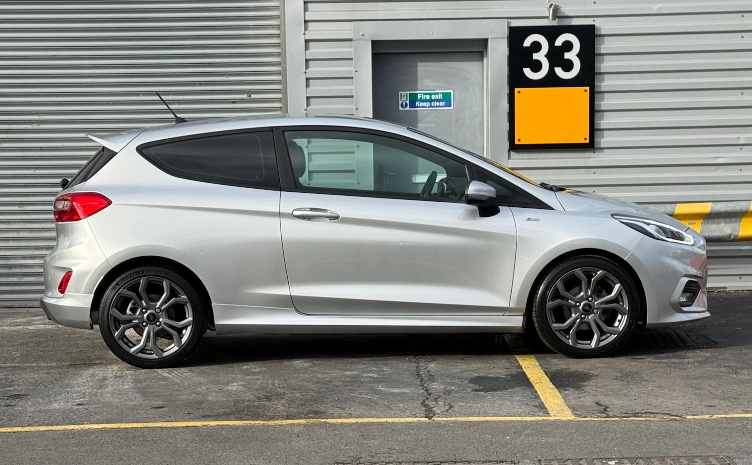 Used Ford Fiesta 2018 for sale - 76199908: Photo 9