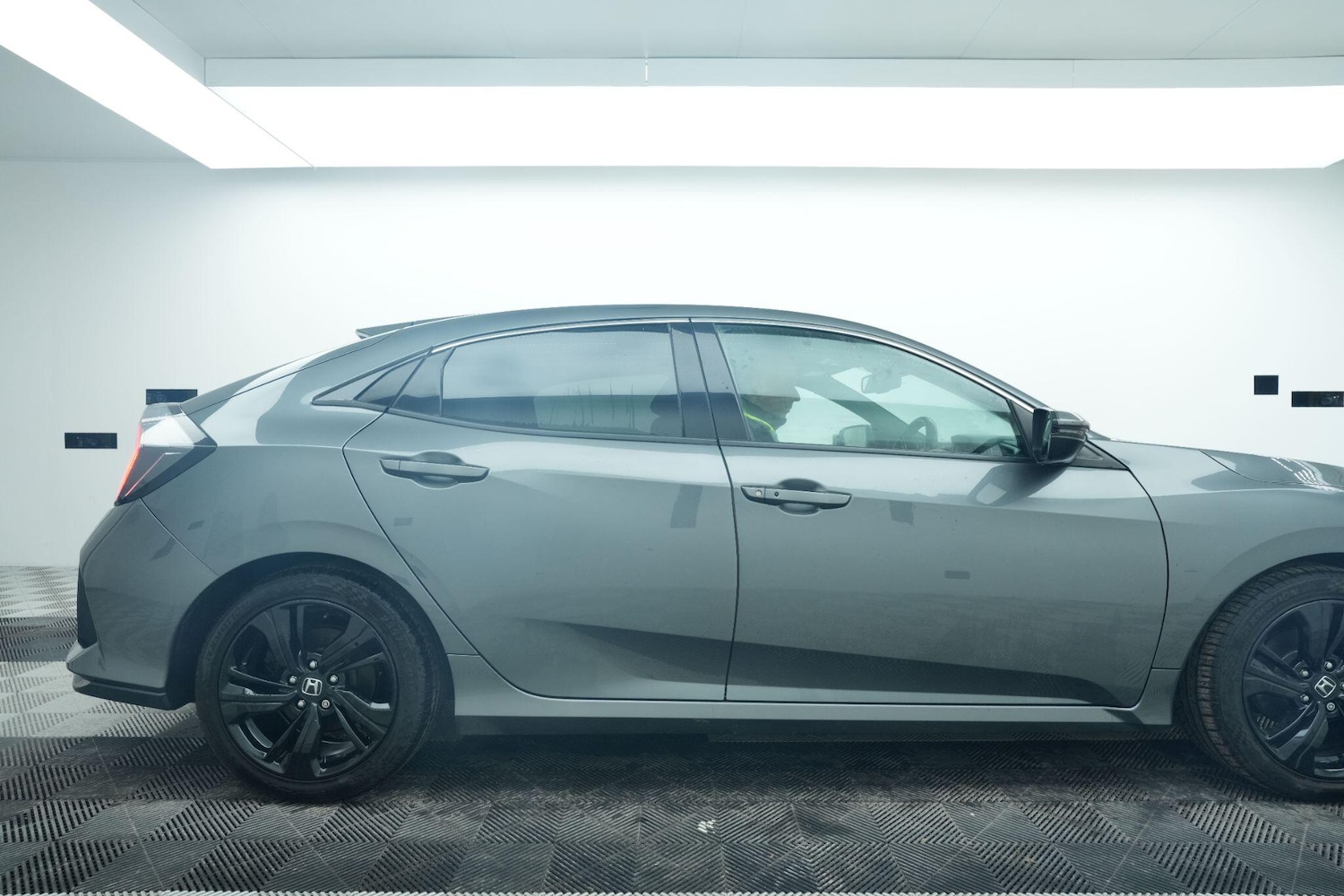 Used Honda Civic 2017 for sale - 77191788: Photo 10