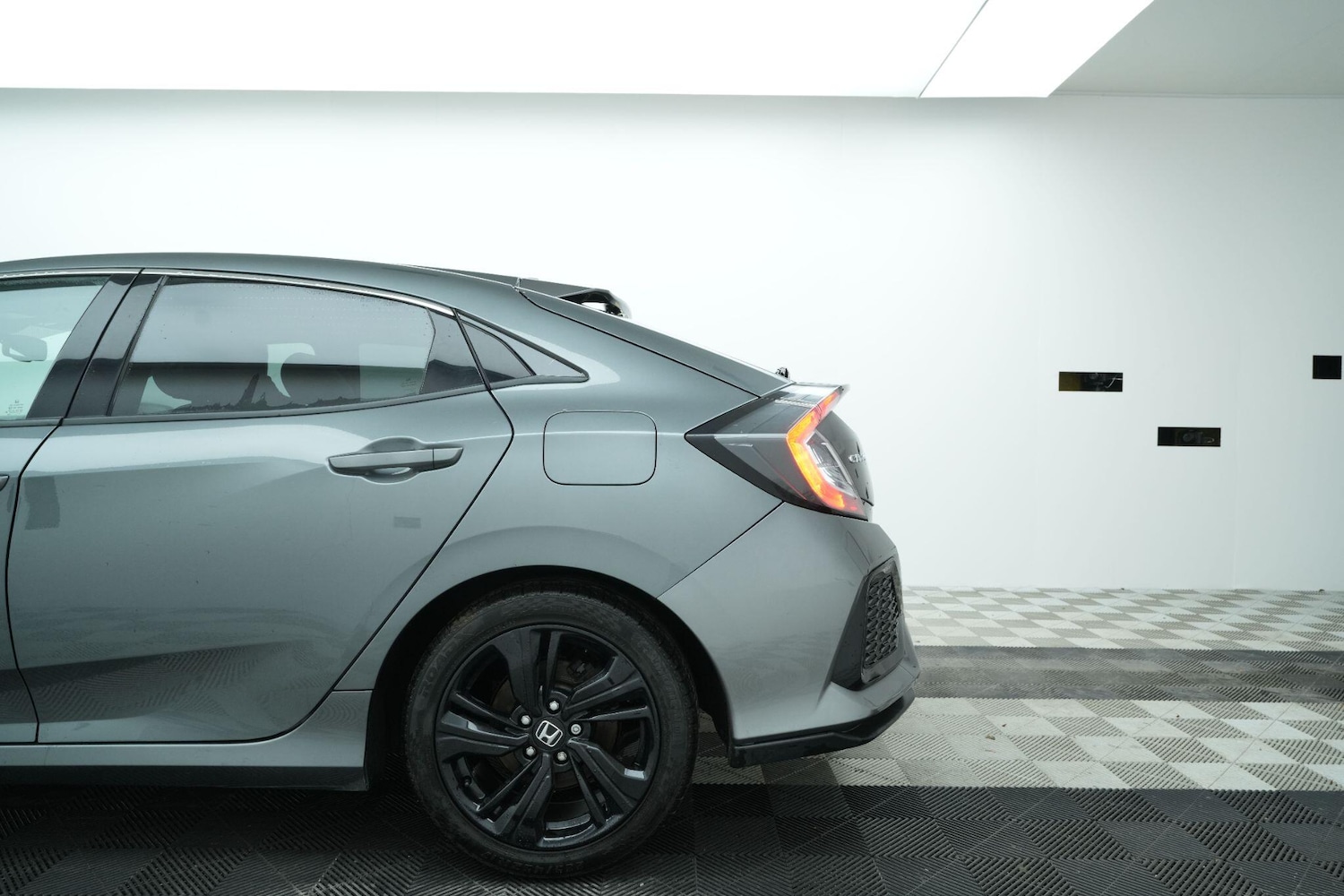 Used Honda Civic 2017 for sale - 77191788: Photo 29