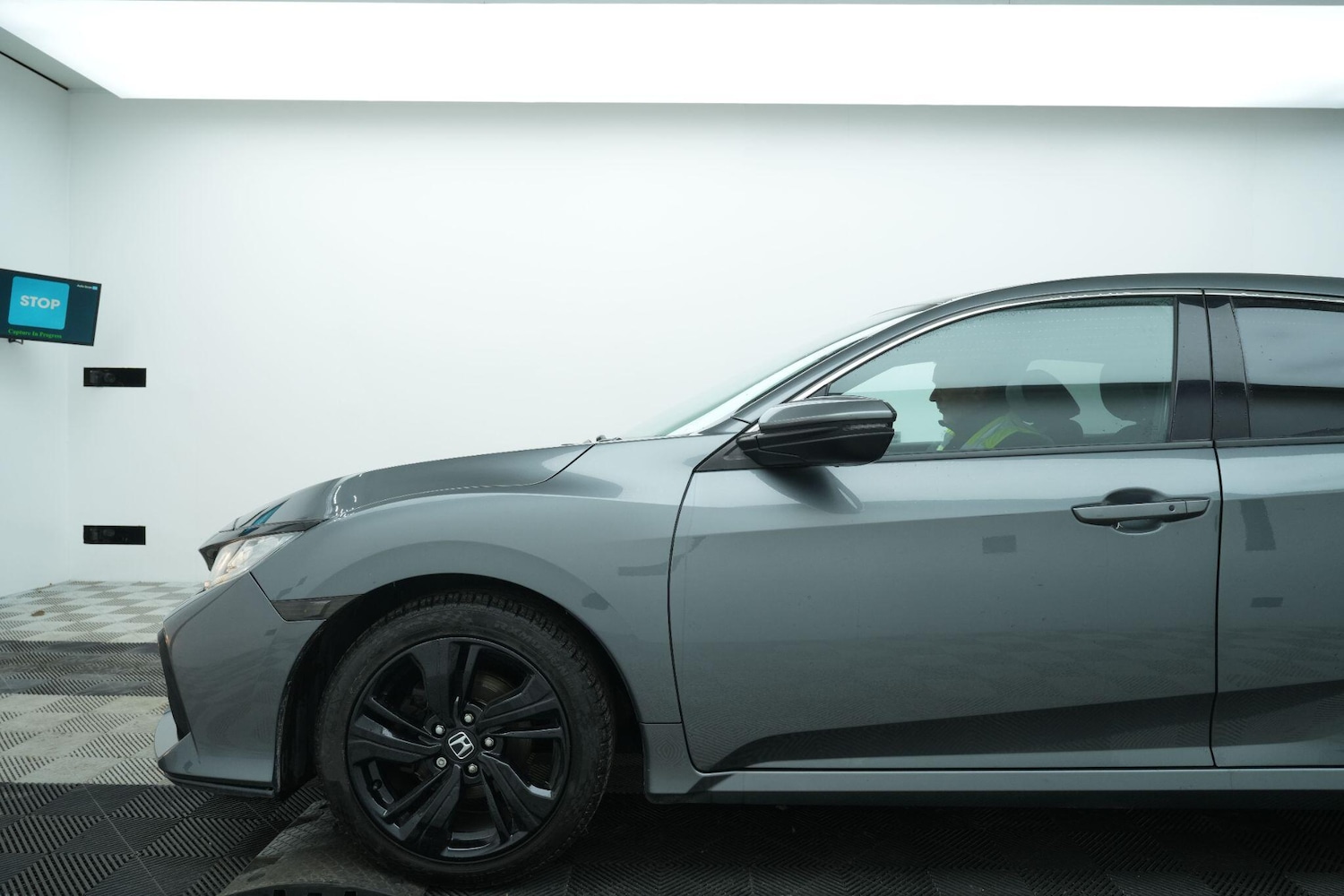 Used Honda Civic 2017 for sale - 77191788: Photo 30