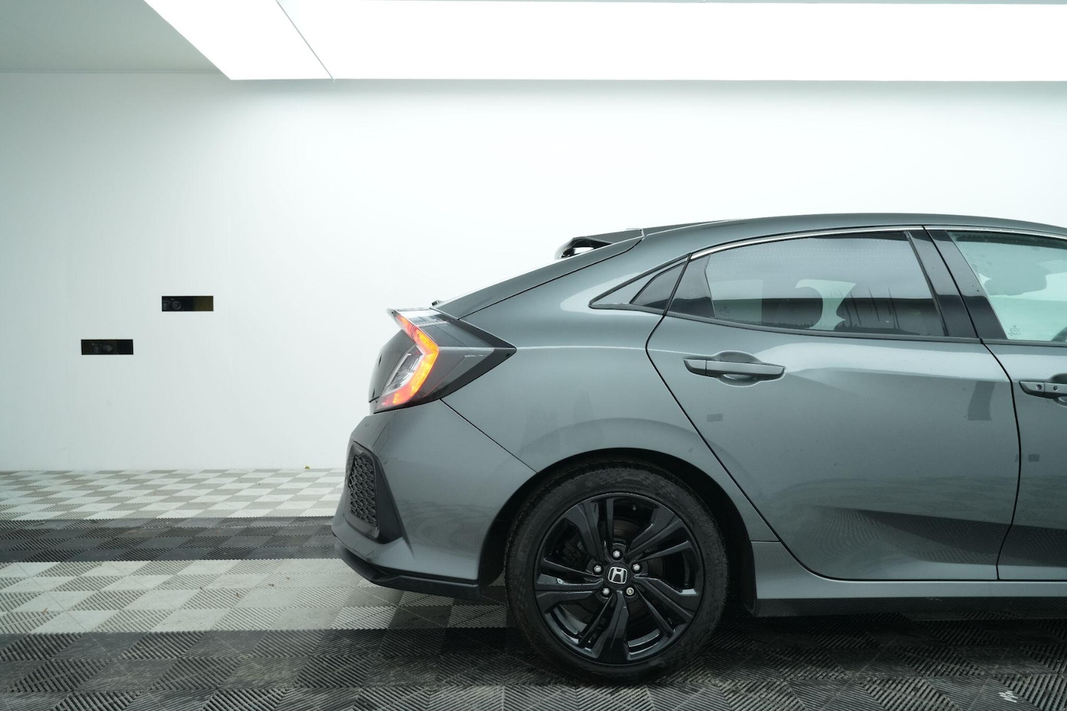 Used Honda Civic 2017 for sale - 77191788: Photo 31
