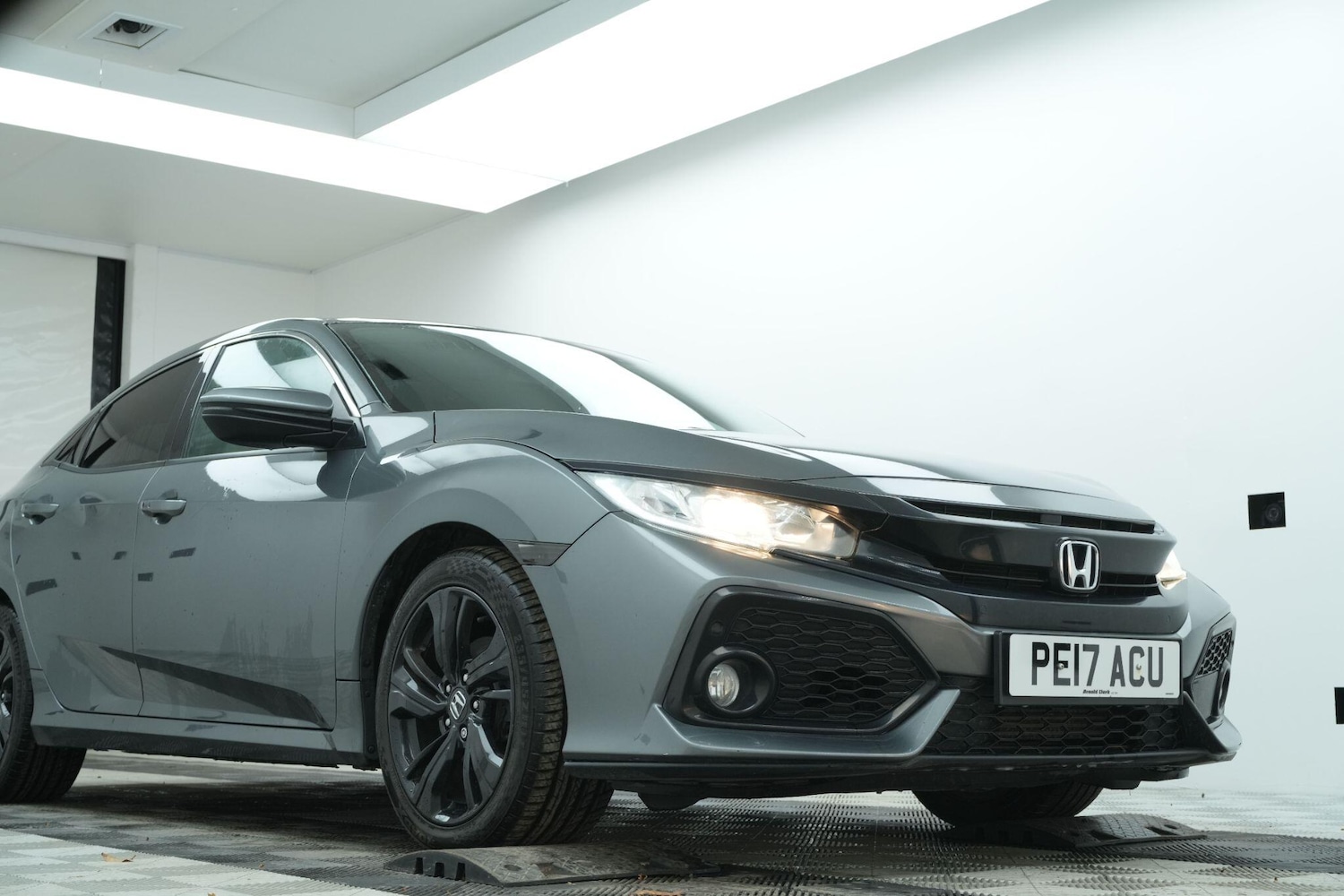 Used Honda Civic 2017 for sale - 77191788: Photo 6