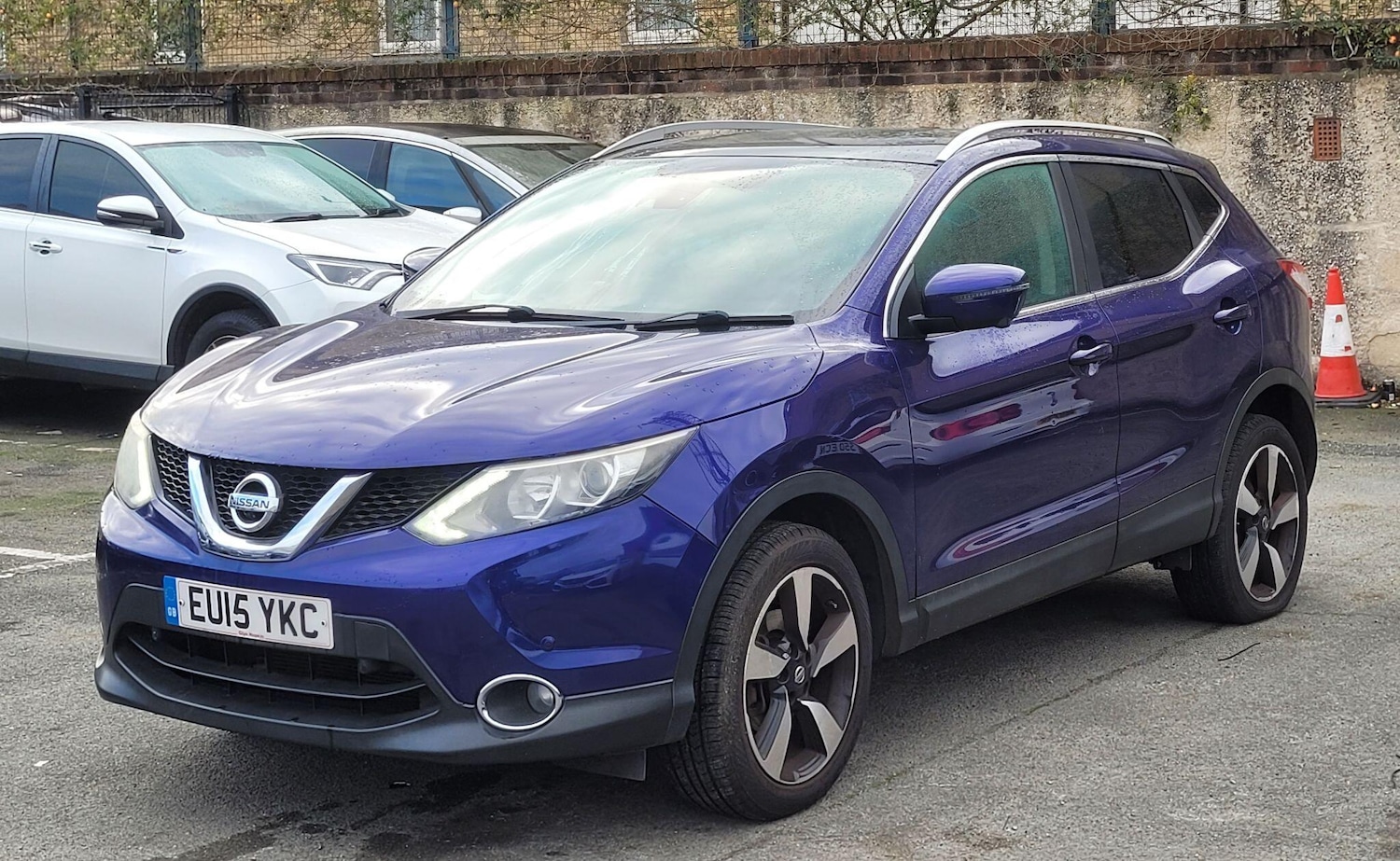 Used Nissan Qashqai 2015 for sale - 76831824: Photo 2
