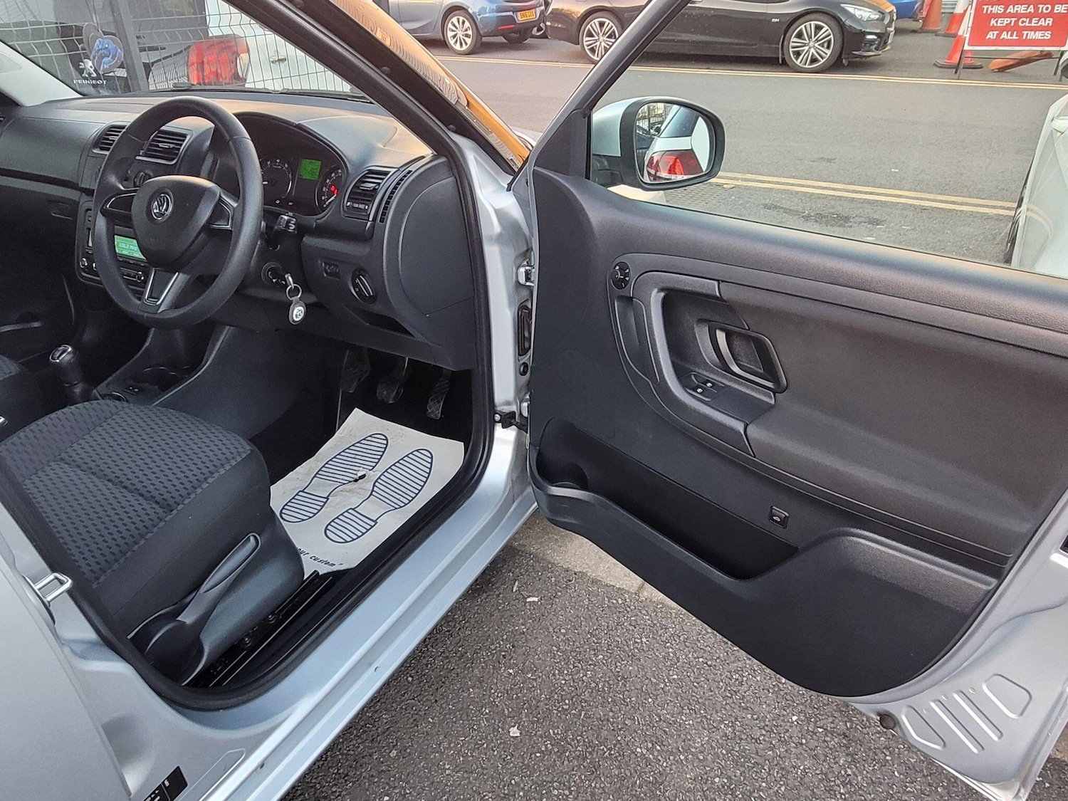 Used Skoda Fabia 2014 for sale - 76831787: Photo 11