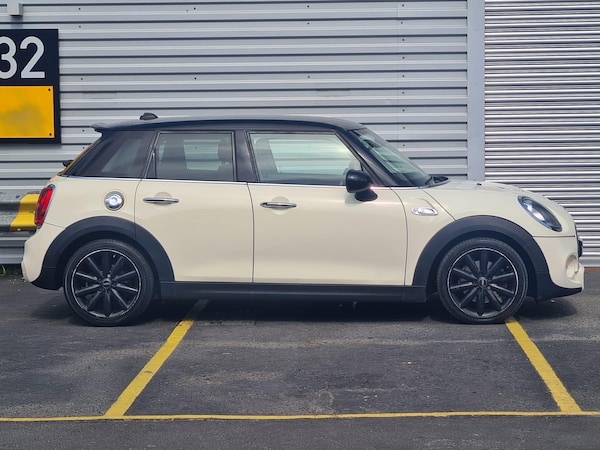 Used MINI Hatch 2015 for sale - 75140801: Photo 9