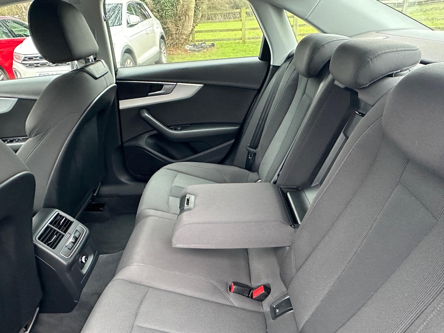 Used Audi A4 2015 for sale - 77330670: Photo 24