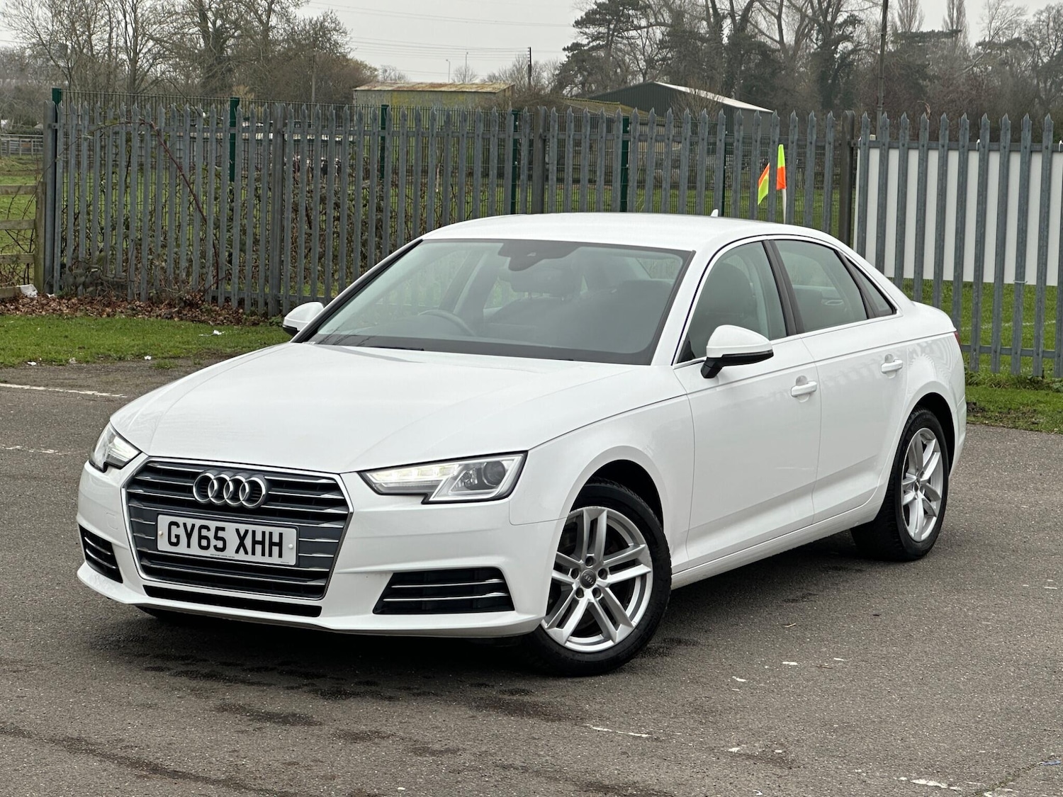 Used Audi A4 2015 for sale - 77330670: Photo 3