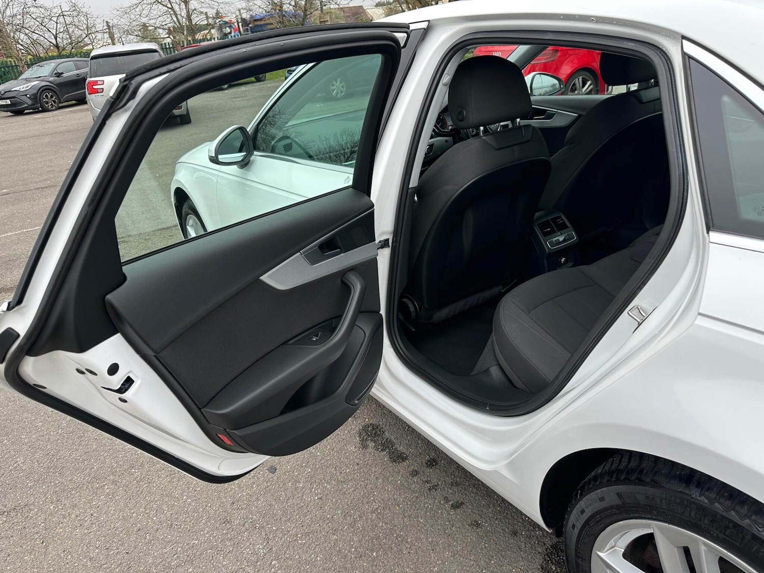 Used Audi A4 2015 for sale - 77330670: Photo 48