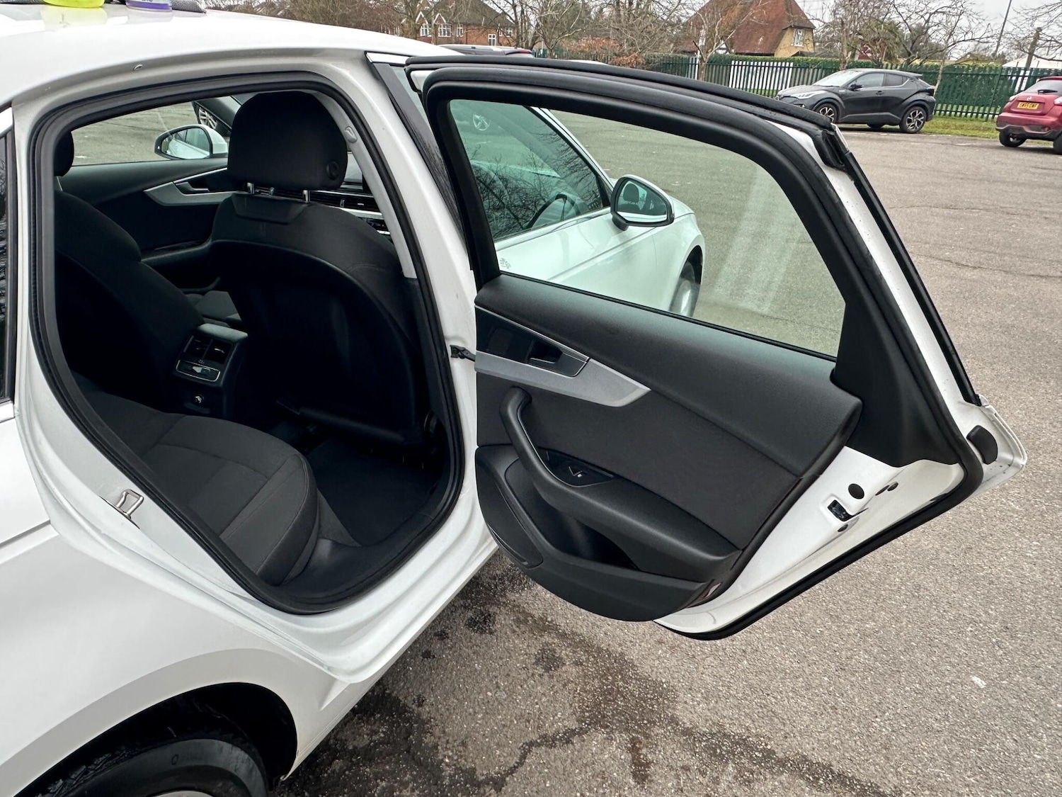 Used Audi A4 2015 for sale - 77330670: Photo 50