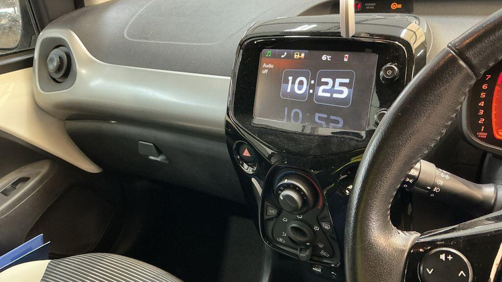 Used Peugeot 108 2015 for sale - 76472155: Photo 11