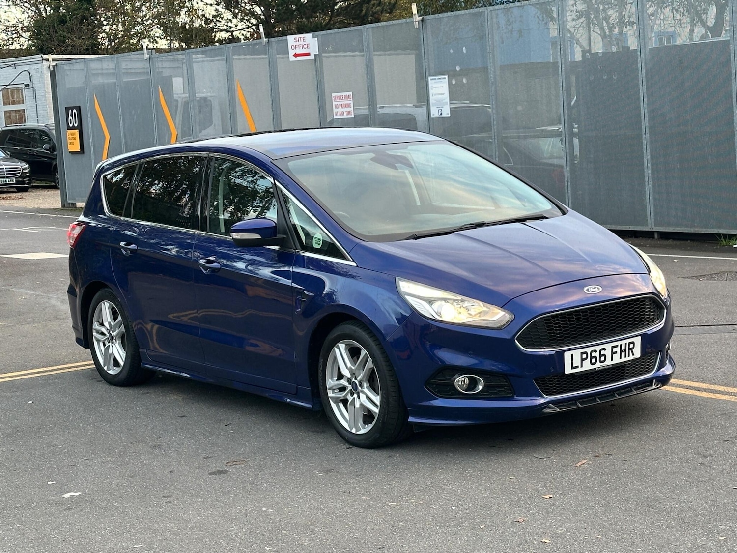 Used Ford S-Max 2016 for sale - 76824131: Photo 2