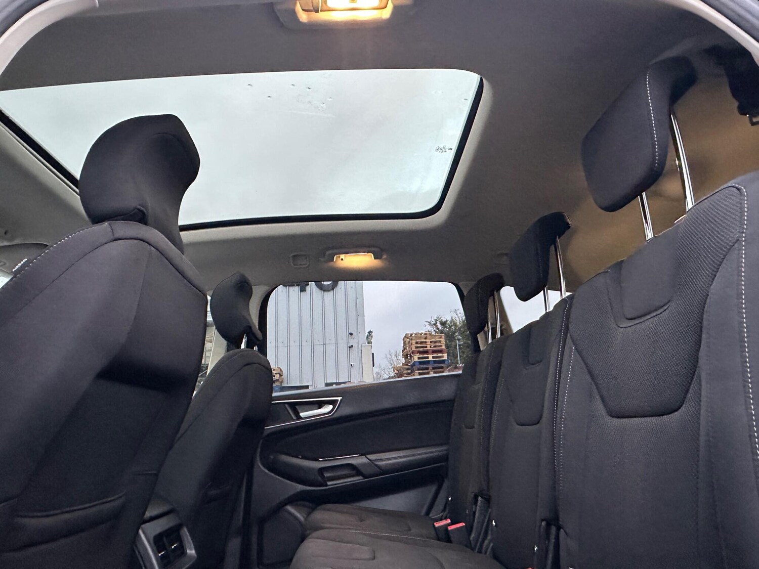 Used Ford S-Max 2016 for sale - 76824131: Photo 31