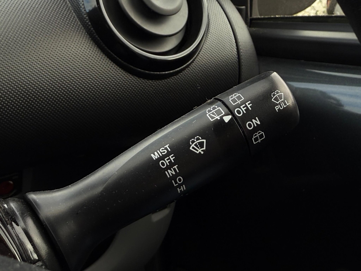 Used Toyota AYGO 2011 for sale - 76377402: Photo 36